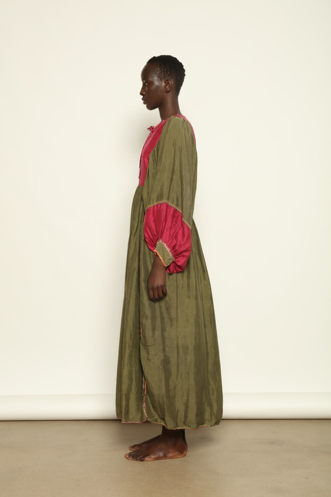 Serafina Olive Silk Dress - Supernaturae