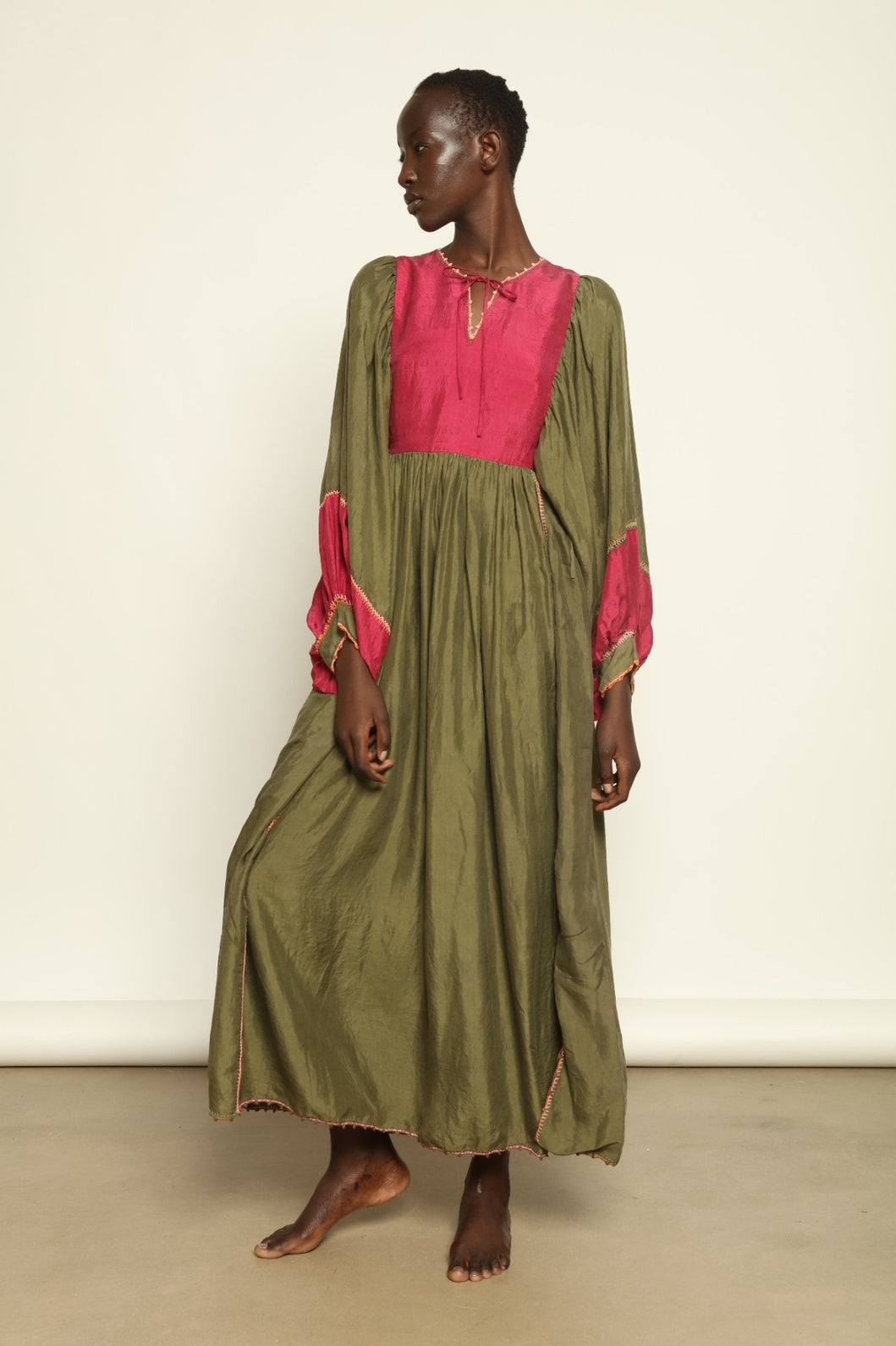 Serafina Olive Silk Dress - Supernaturae