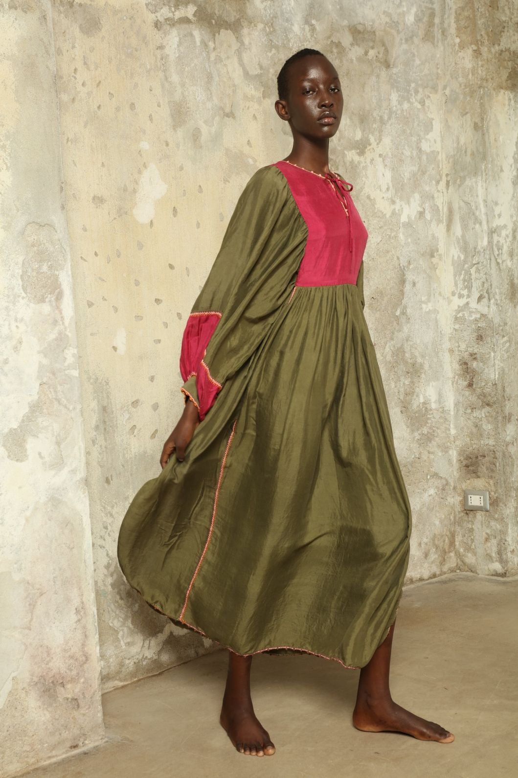 Serafina Olive Silk Dress - Supernaturae