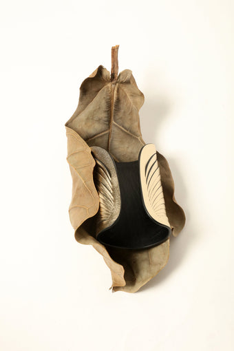 Anemos Gold Bracelet by SO-LE STUDIO handcrafted in Tuscany from upcycled Italian leather part of the curated selection at House of Nomad Stories, handcrafted in Italy from upcycled Ferragamo leather expressing minimalist sustainable elegance.