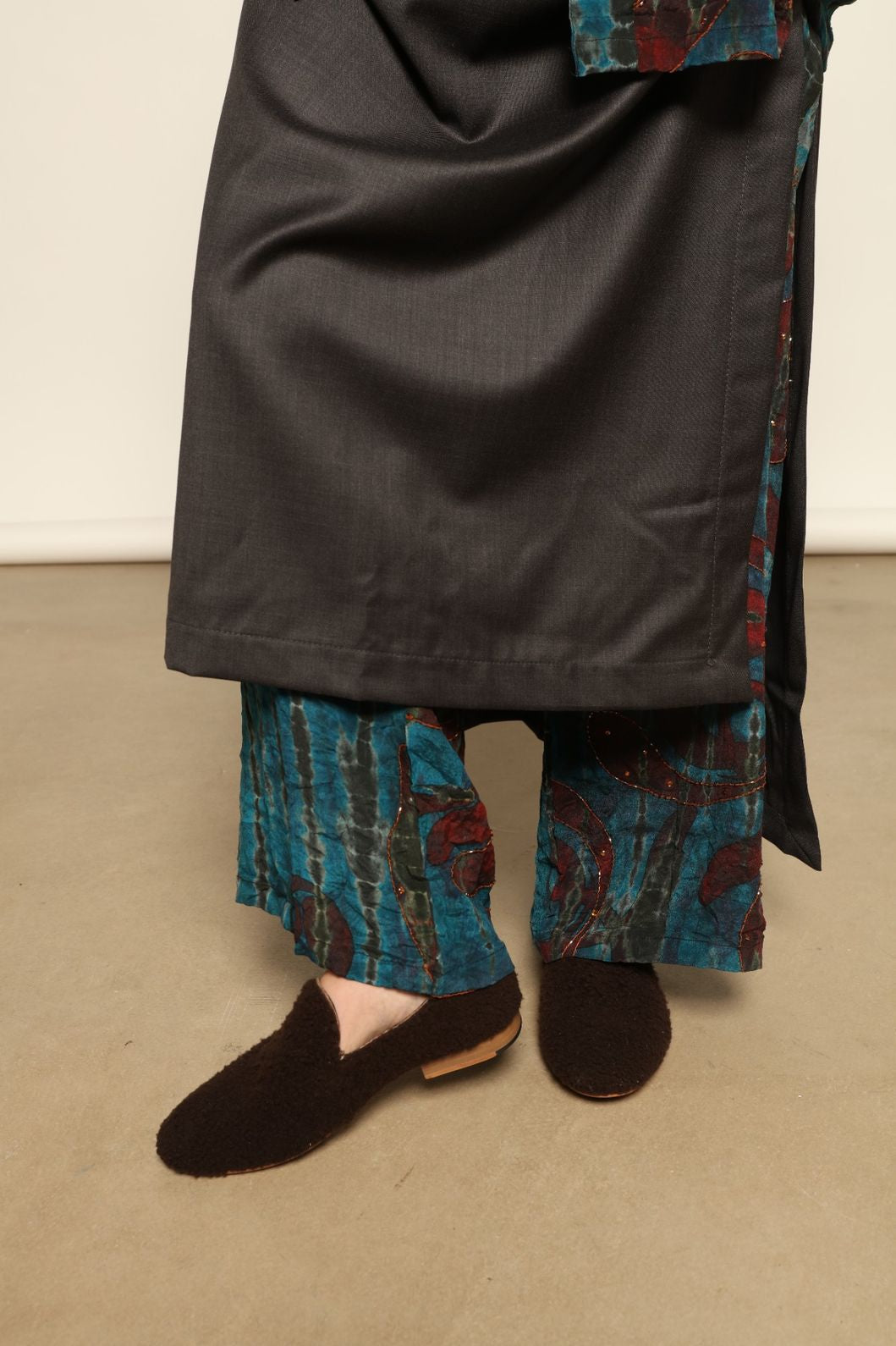 Brown Wool Baboush Sharwit by House of Nomad Stories, handmade in Marrakesh with a soft wool finish, ethically sourced leather, cushioned interior, and durable non-slip rubber sole.