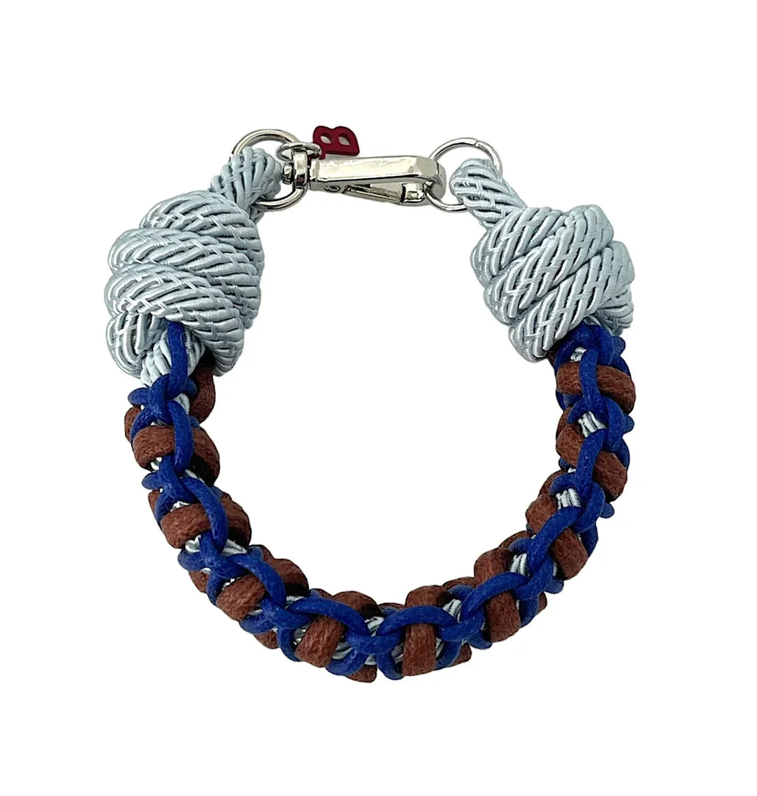 Blues Emil bracelet by MY BOB, handcrafted macramé with bohemian 70s flair and vibrant colors. 