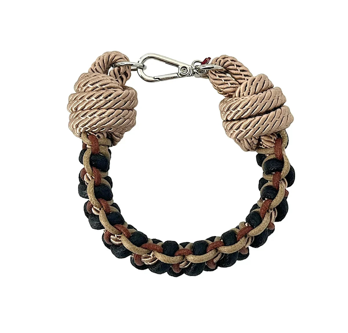 Emil bracelet by MY BOB, handmade macramé accessory inspired by 70s boho style and global traditions. Available in various colors, adding a unique personal touch. Handcrafted in Italy.