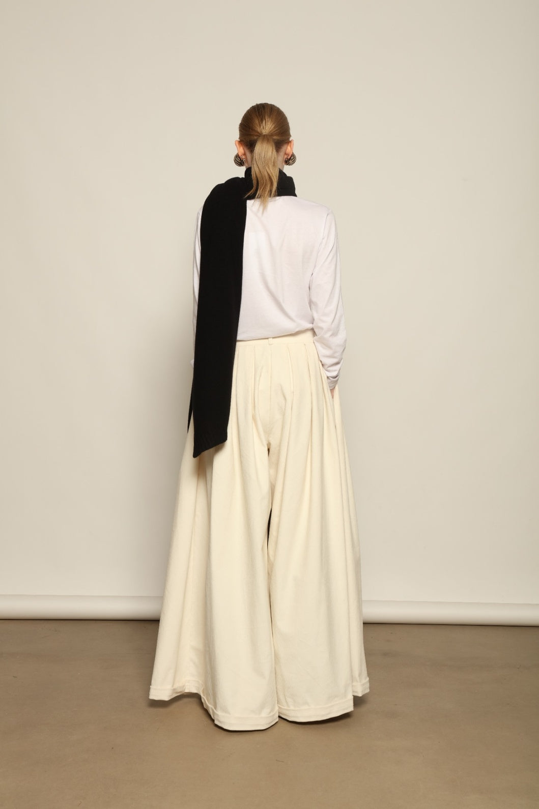 Black Leni Scarf