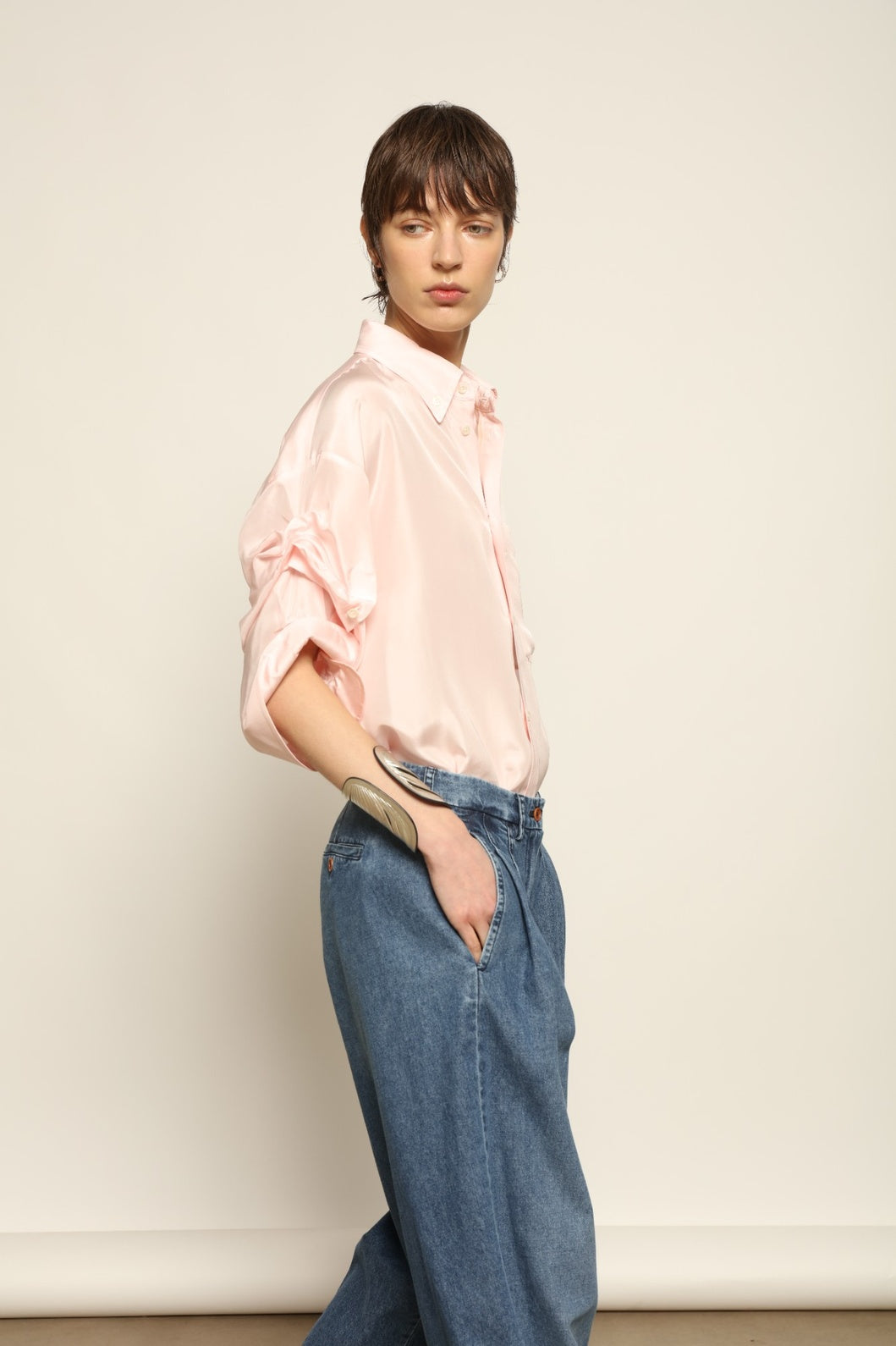 Buba Shirt by Maison Jejia in fluid silk, featuring a softly draped silhouette, delicate ruffle detailing at the sleeves and a light, airy finish, available in Pink and Vanilla and made in Italy.