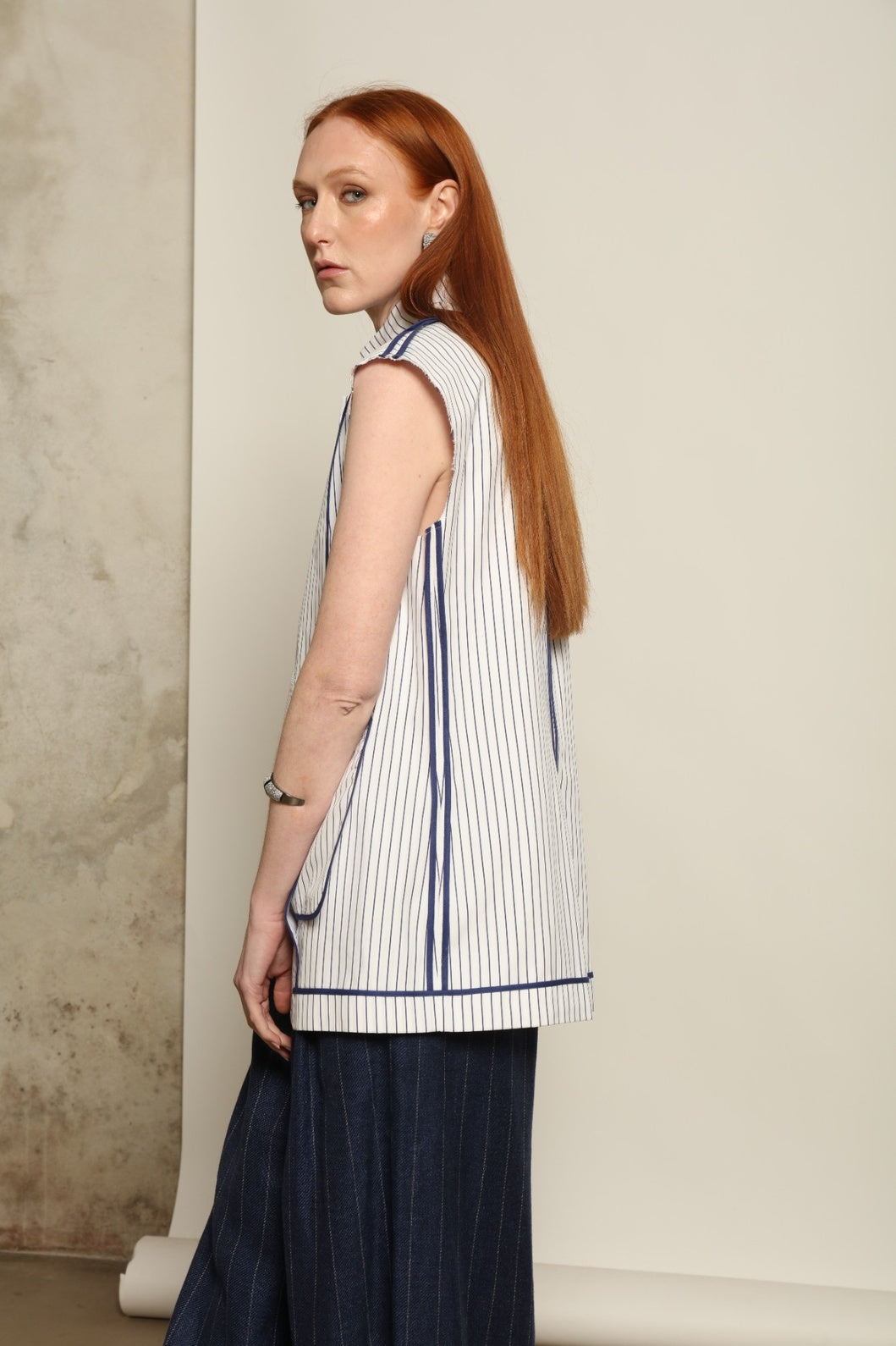 Harry Gilet by Maison Jejia designed with a sleeveless cut for easy layering and freedom of movement.